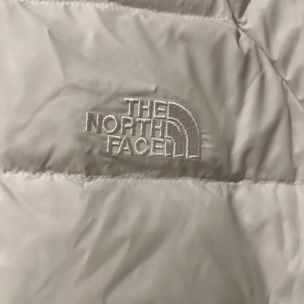 The North Face Women's Cream Puffer Jacket